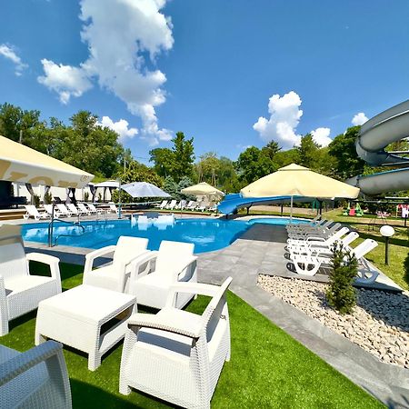 Club Hotel Pegasus Tiszaug Exteriör bild
